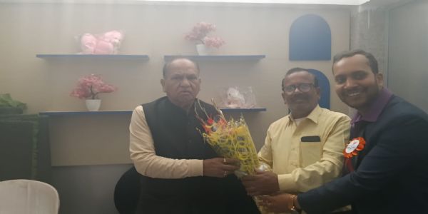 विधायक सीपी सिंह ने किया यूरो किड्स प्ले स्कूल का उद्घाटन