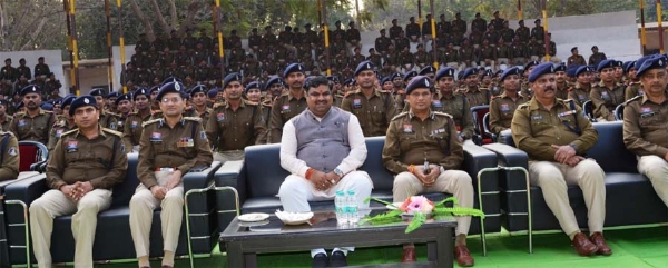 शिक्षा मंत्री गजेंद्र यादव ने प्रशिक्षुओं को संबोधित करते हुए