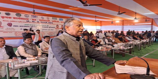 केविके में शॉपिंग कांप्लेक्स का केंद्रीय मंत्री ने किया उद्घाटन