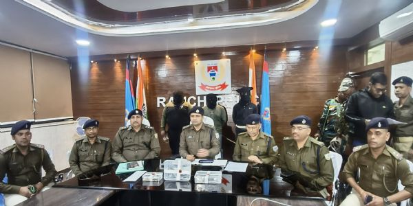 कुख्यात राहुल सिंह गिरोह के तीन सदस्य गिरफ्तार