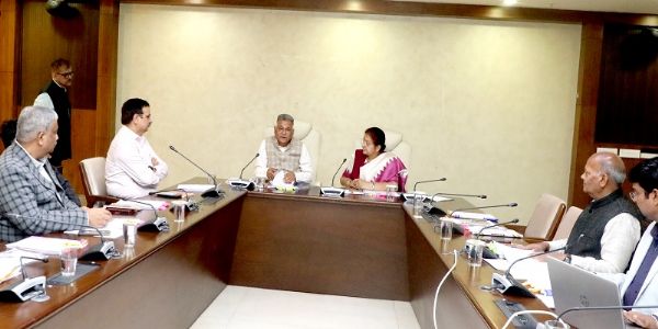 भारत की प्राचीनतम चिकित्सा विधा आयुर्वेद को आगे बढ़ाने के लिए करें कार्य : मंत्री परमार