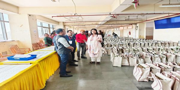 प्रेक्षक ने किया चुनावी सामग्री कोषांग का निरीक्षण