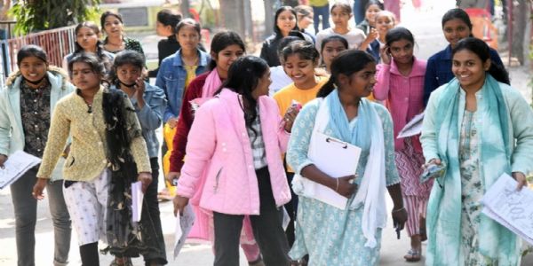 कड़ी सुरक्षा में शुरू हुई मैट्रिक परीक्षा,पहले दिन 514 परीक्षार्थी रहे अनुपस्थित