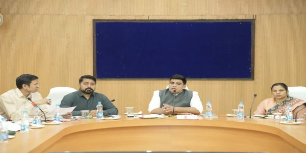 पीएम सूर्यघर योजना और कृषि चौपाल पर फोकस, कोरबा कलेक्टर ने समय-सीमा बैठक में दिए सख्त निर्देश