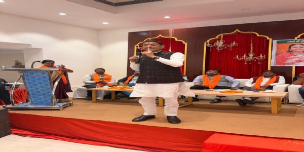 सुशासन, स्वास्थ्य और सुरक्षा की नई रौशनी : संजय सेठ