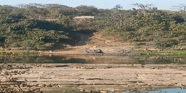 बजट सत्र में सरयू दामोदर नदी में अवैध खनन का उठाएंगे मुद्दा