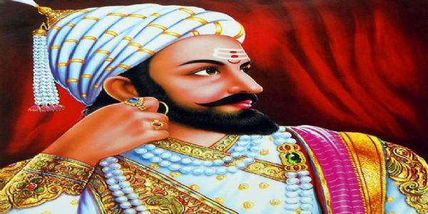 शिवाजी ने‌ मुगल और बीजापुर सल्तनत की नींव को खोखला कर दिया था