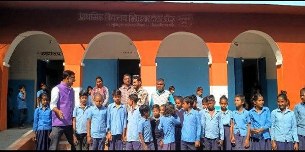 प्रतापगंज में स्वास्थ्य सेवाओं का निरीक्षण, बच्चों की हीमोग्लोबिन जांच व टीकाकरण हुआ