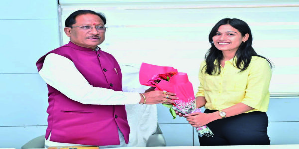 देशसेवा का संकल्प और सफलता की उड़ान : मुंगेली की सुप्रिया सिंह बनी लेफ्टिनेंट