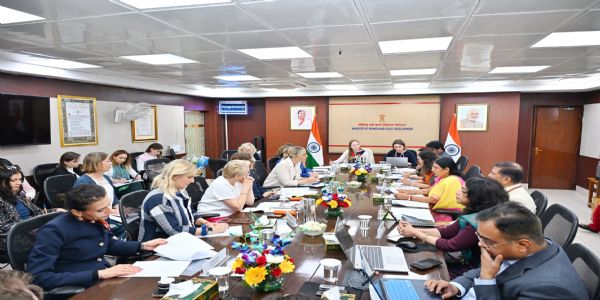 यूरोपीय संघ की महिला सदस्यों ने की सावित्री ठाकुर से मुलाकात यूरोपीय संघ की महिला सदस्यों ने की सावित्री ठाकुर से मुलाकात