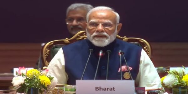 शुऊआती वक्तव्य देते प्रधानमंत्री शुऊआती वक्तव्य देते प्रधानमंत्री