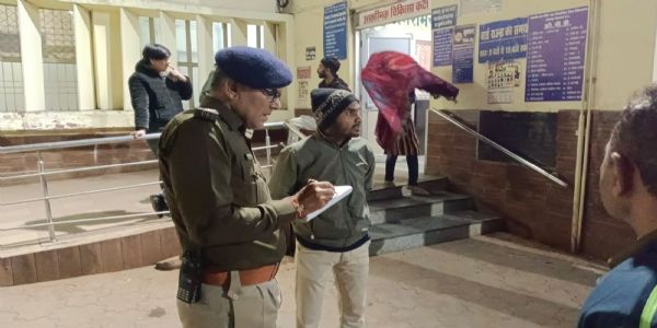 जबलपुर: जलेबी खाने के विवाद में युवक की चाकू मारकर हत्या, आरोपी फरार