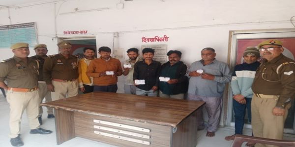 पुलिस ने पकड़े सात शातिर टप्पेबाज, महिलाओं को बनाते थे निशाना