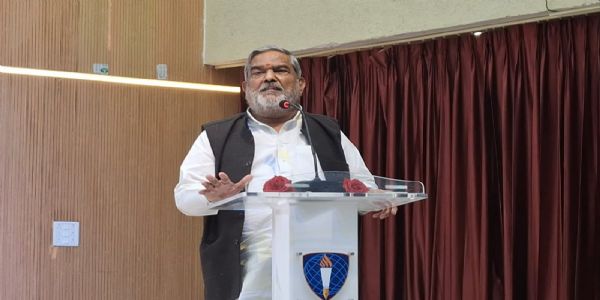 आपातकाल पर भोपाल में आयोजित कार्यक्रम को संबोधित करते हुए पूर्व राज्यसभा सदस्य कैलाश सोनी