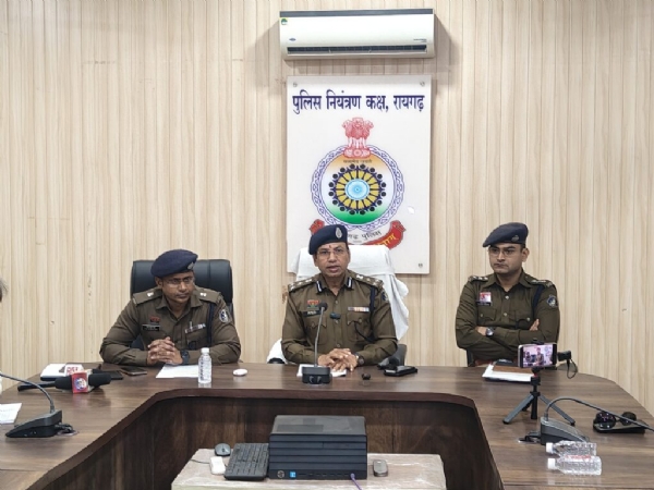 वरिष्ठ पुलिस अधीक्षक शशि मोहन सिंह ने ली पत्रकार वार्ता