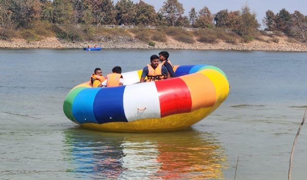 वॉटर स्पोर्ट्स