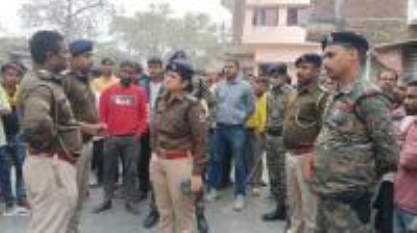 मैरवा-गुठनी मार्ग पर दर्दनाक हादसा, इंटर की छात्रा की ट्रक से कुचलकर मौत