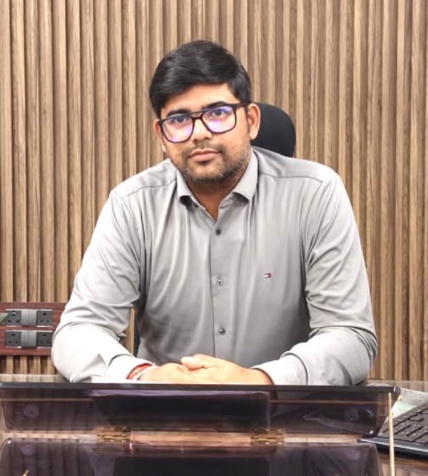 आकाश श्रीनेत्र