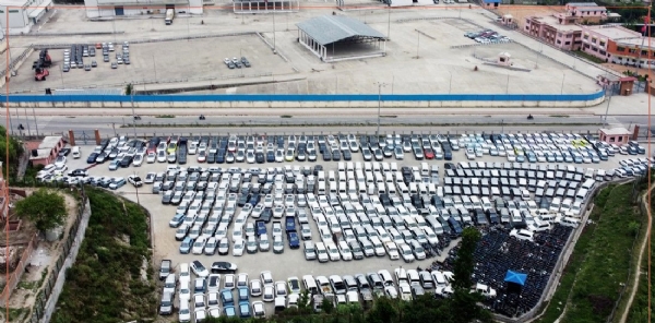 चीन से आयात ईवी गाड़िया