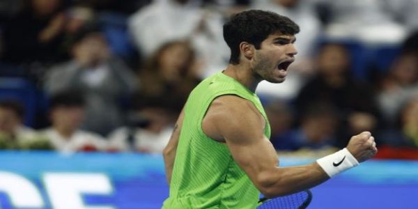 कार्लोस अल्कराज ने कतर ओपन के सेमीफाइनल में बनाई जगह, जैनिक सिनर बाहर