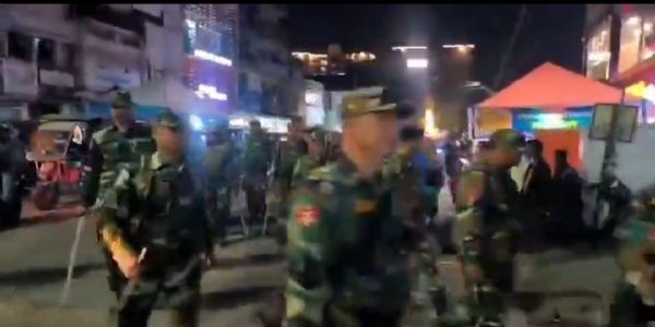 निकाय चुनाव को लेकर निकाला गया फ्लैग मार्च