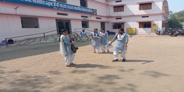 धमतरी : भूगोल–भौतिक शास्त्र के पर्चे के साथ 12वीं बोर्ड परीक्षा शुरू, 27 विद्यार्थी रहे अनुपस्थित