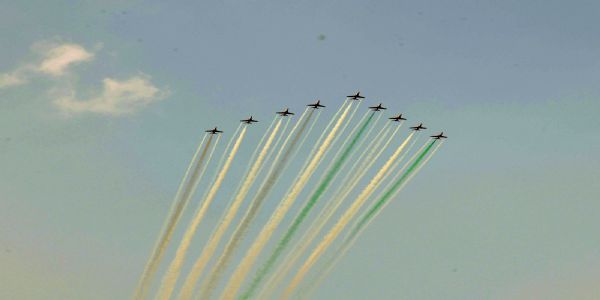 जल महल पर सूर्य किरण और सारंग ने हैरतअंगेज करतबों से जयपुरवासियों को किया रोमांचित