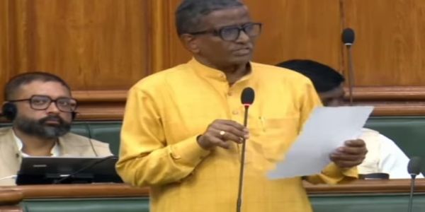 बगहा विधायक ने रतवाल चौक से चखनी  एनएच-727 तक सड़क चौड़ीकरण की उठाई मांग