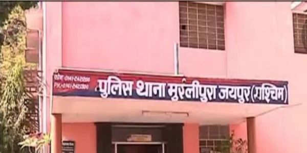 रेलिंग तोड़ स्कॉर्पियो में घुसी लोहे की रॉड: सीने में धंसी एंगल से चालक की मौत