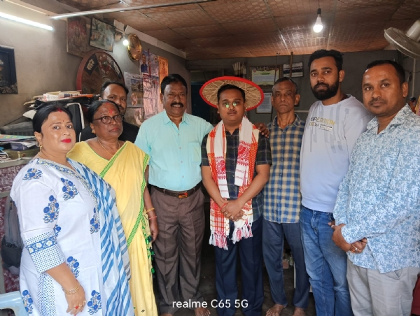 कृष्ण दास ने apsc में उत्तीर्ण होकर इलाके का बढ़ाया गौरव