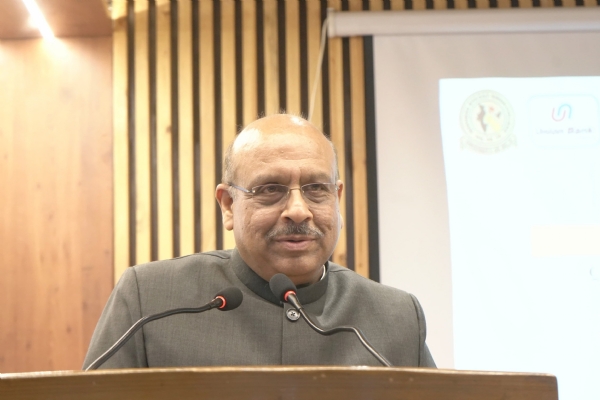 दिल्ली विश्वविद्यालय के शहीद भगत सिंह कॉलेज के शैक्षणिक सभागार में ‘चुनौतियां और अवसर : एक आर्थिक परिप्रेक्ष्य’ विषय पर आयोजित तीसरे राष्ट्रीय सेमिनार को संबोधित करते दिल्ली विधानसभा अध्यक्ष विजेंद्र गुप्ता