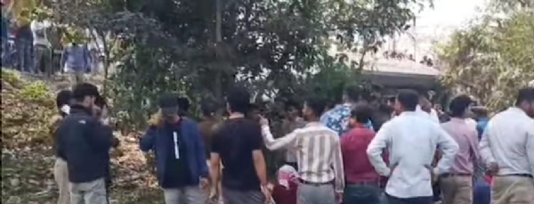 माजुली जा रही बस दुर्घटनाग्रस्त 11 घायल माजुली जा रही बस दुर्घटनाग्रस्त 11 घायल