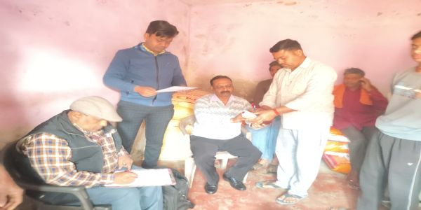 होली से पहले मिलावटखोरों पर शिकंजा, 15 नमूने भरे व 10 किलो रंगीन चिप्स सीज