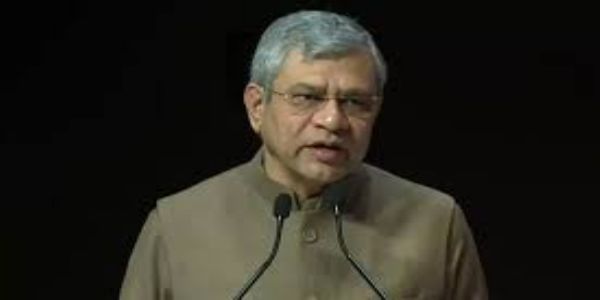 एआई शिखर सम्मेलन के दौरान कांग्रेस का प्रदर्शन शर्मनाकः वैष्णव