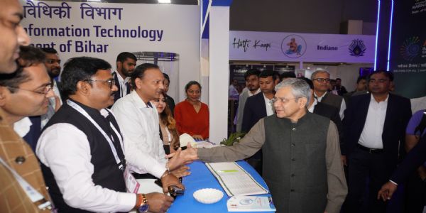 इंडिया एआई इम्पैक्ट समिट 2026 में बिहार के नवाचारों की केंद्रीय मंत्री अश्विनी वैष्णव ने की सराहना