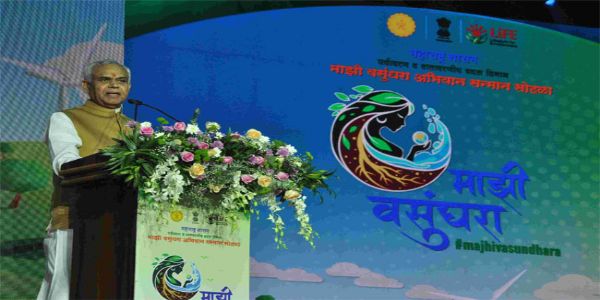 मुंबई में माझी (हमारी)वसुंधरा कार्यक्रम को संबोधित करते हुए राज्यपाल आचार्य देवव्रत