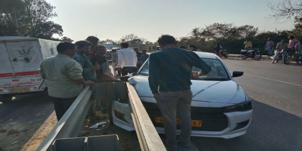 कार की टक्कर से साइकिल सवार वृद्ध की मौत