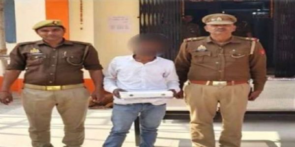 आग लगाने का आरोपित तमंचा समेत गिरफ्तार