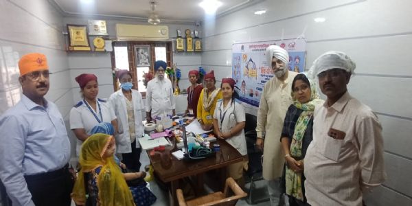 350वीं बरसी पर टीएमसी का गुरुद्वारा में स्वास्थ शिविर