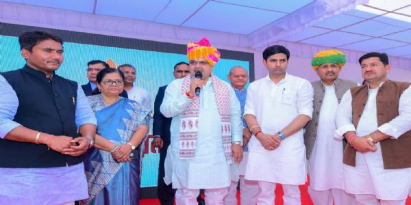 मुख्यमंत्री ने आमजन के साथ सुना मन की बात कार्यक्रम