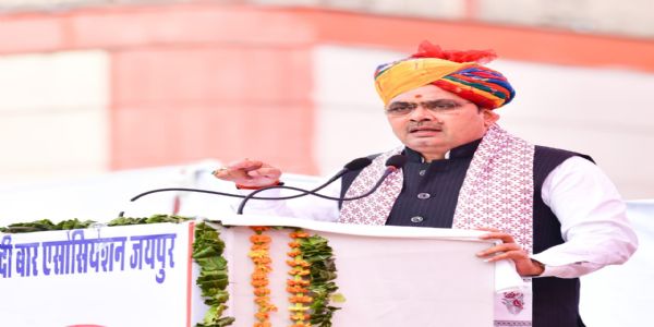 मुख्यमंत्री ने दी बार एसोसिएशन जयपुर के नव निर्वाचित पदाधिकारियों को दिलाई शपथ