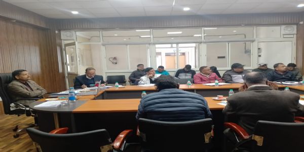 योजनाओं को धरातल पर उतारें: सीडीओ