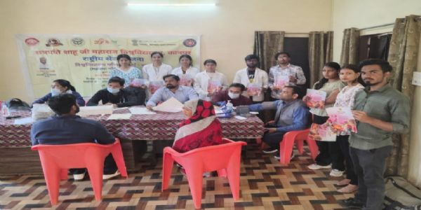 स्वयंसेवकों के शिविर समाज में सेवा और सहयोग की भावना को करते हैं मजबूत : डॉ. श्याम मिश्रा