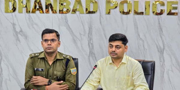 धनबाद नगर निगम में 46.98 और चिरकुंडा नगर परिषद में 61.40 प्रतिशत मतदान