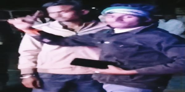 भोजपुरी गाने पर कट्टा लहरा कर डांस करते हुए वीडियो वायरल,पुलिस जांच में जुटी