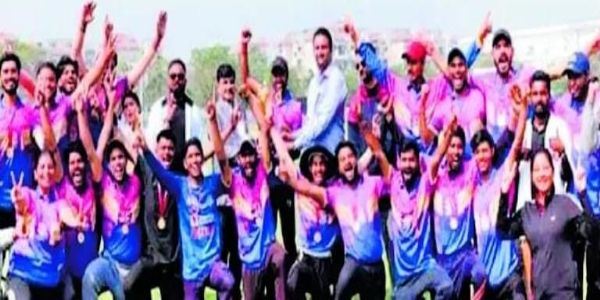 टिमिट कॉलेज ऑफ फिजिकल एजुकेशन ने सीसीएसआईटी को 5 विकेट से हराकर चैम्पियनशिप कब्जाई टिमिट कॉलेज ऑफ फिजिकल एजुकेशन ने सीसीएसआईटी को 5 विकेट से हराकर चैम्पियनशिप कब्जाई