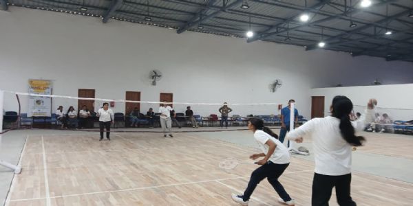 एमजीसीयू में 