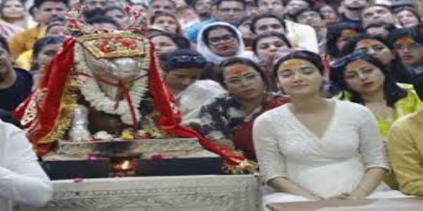 फिल्म 12वीं फेल की अभिनेत्री मेधा शंकर ने किए महाकाल दर्शन, भस्म आरती में हुईं शामिल