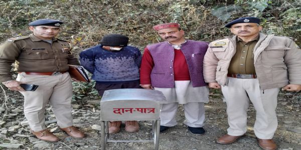 मंदिर से दान पेटी चुराने वाला आरोपी गिरफ्तार, नकदी बरामद