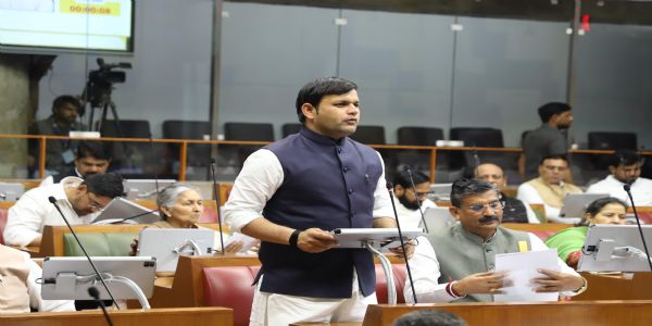 ओलंपियन विनेश फोगाट ने खेल सुविधाओं पर सरकार काे घेरा